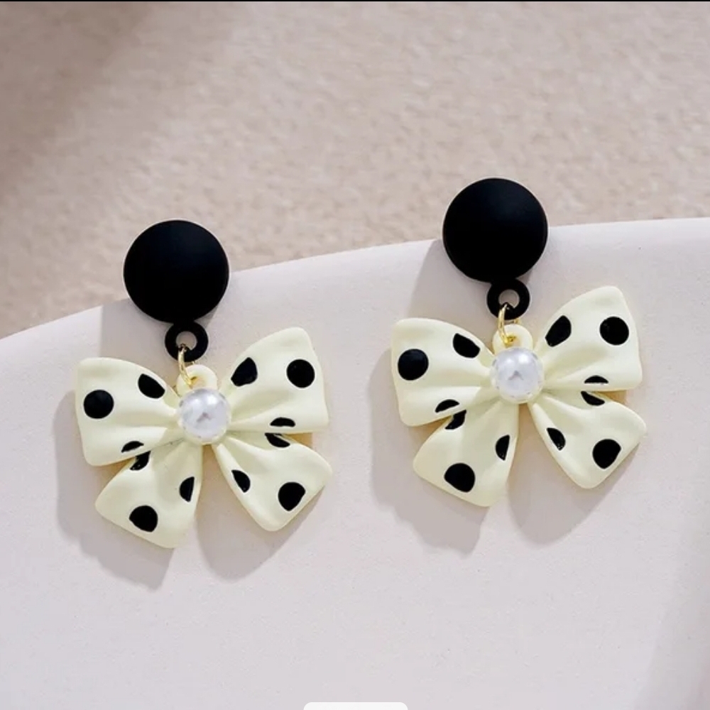 Polka Dot Bow Earrings